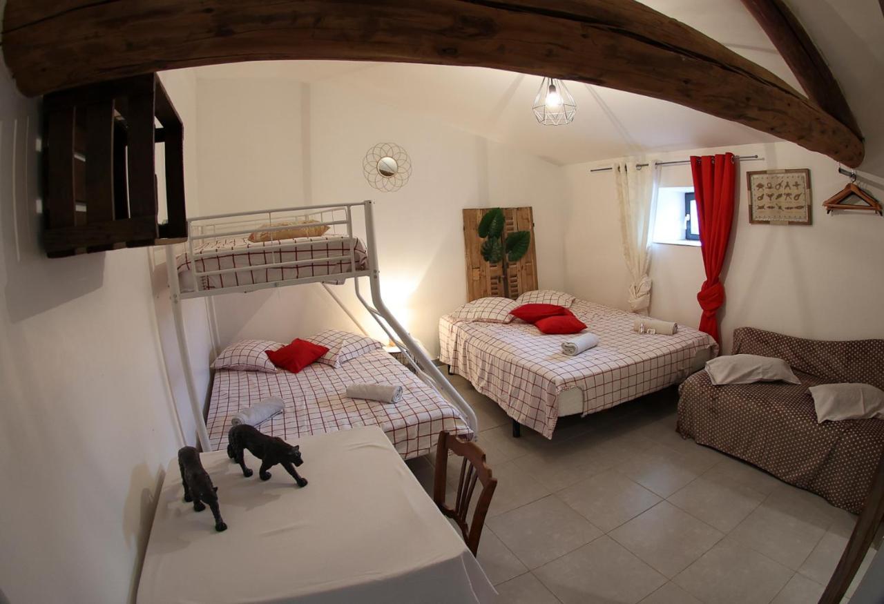 Domaine Adimar Hotel Bagnols-sur-Ceze Bagian luar foto
