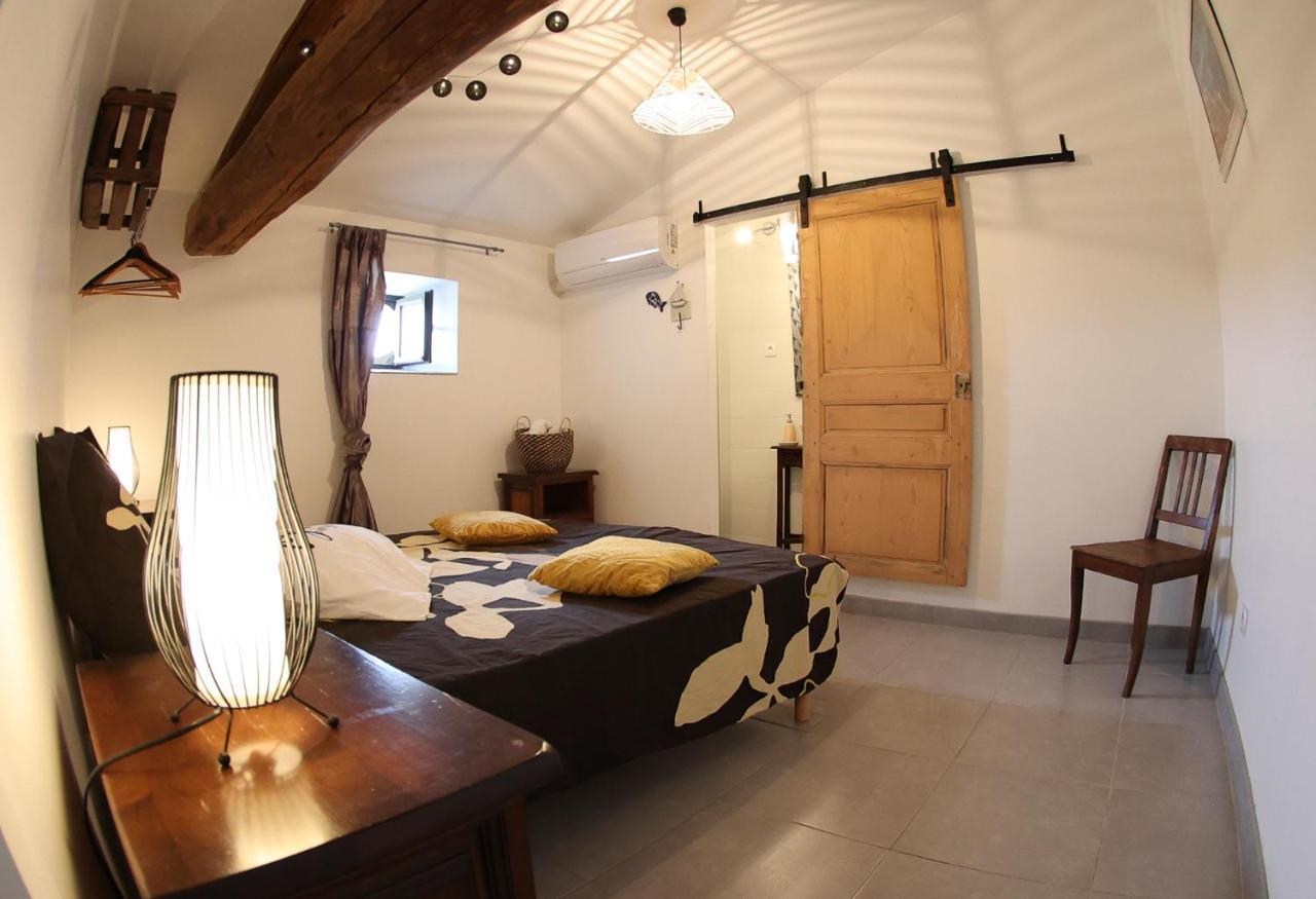 Domaine Adimar Hotel Bagnols-sur-Ceze Bagian luar foto