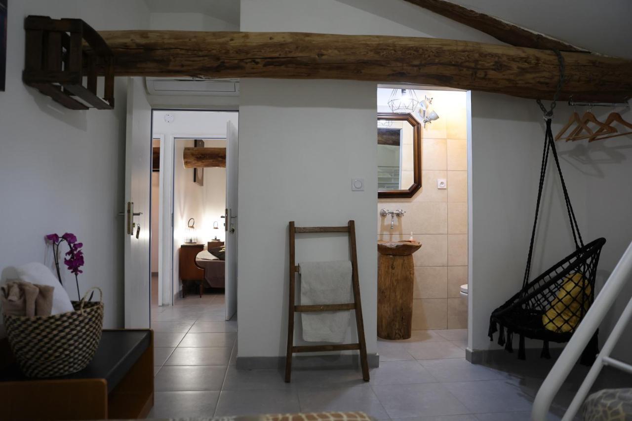 Domaine Adimar Hotel Bagnols-sur-Ceze Bagian luar foto